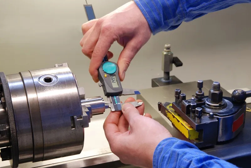 加工中心定位精度检测图片