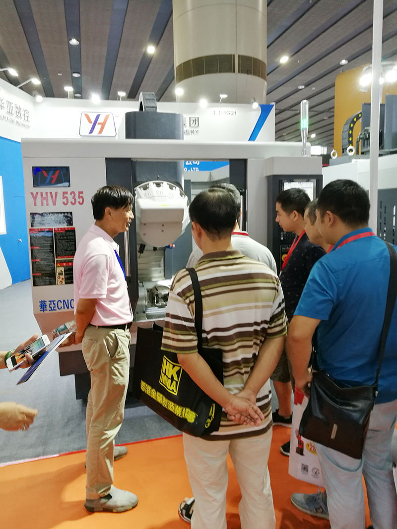 2019广东工博会风暴娱乐现场照片 (2).jpg